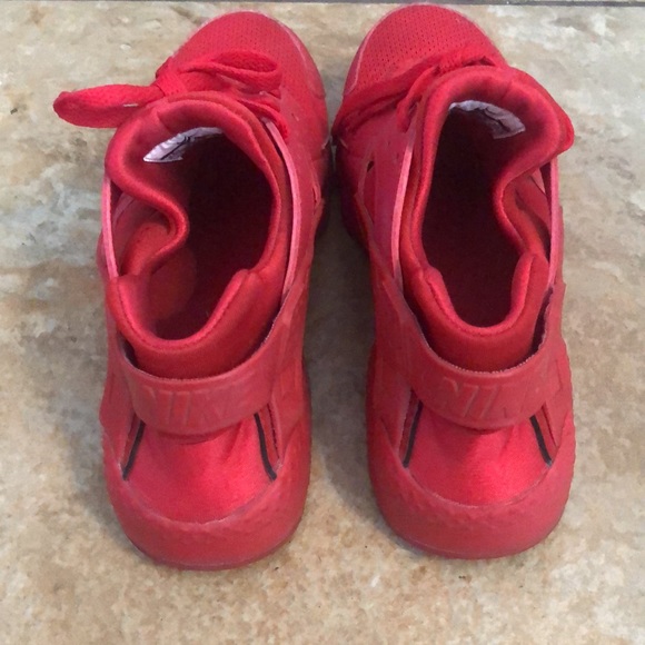 SOLD‼️LAST CHANCE‼️Nike Hirachi Red Sneakers 6.5 Y - Picture 3 of 4